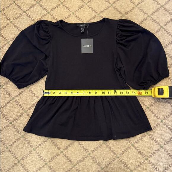 Forever 21 black cropped ruffle peplum style  top with puffed sleeves NWT S - Picture 4 of 10